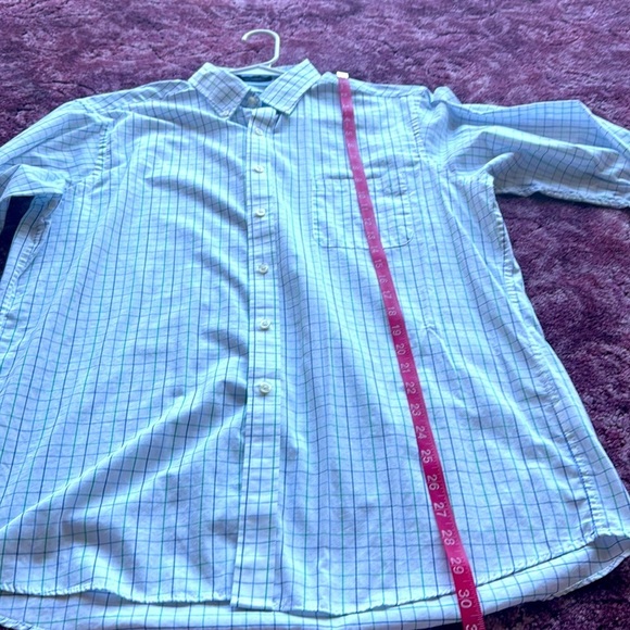 Chaps White and Blue Casual Button Down Shirt Classic Fit Twill Wrinkle Free - Picture 6 of 6